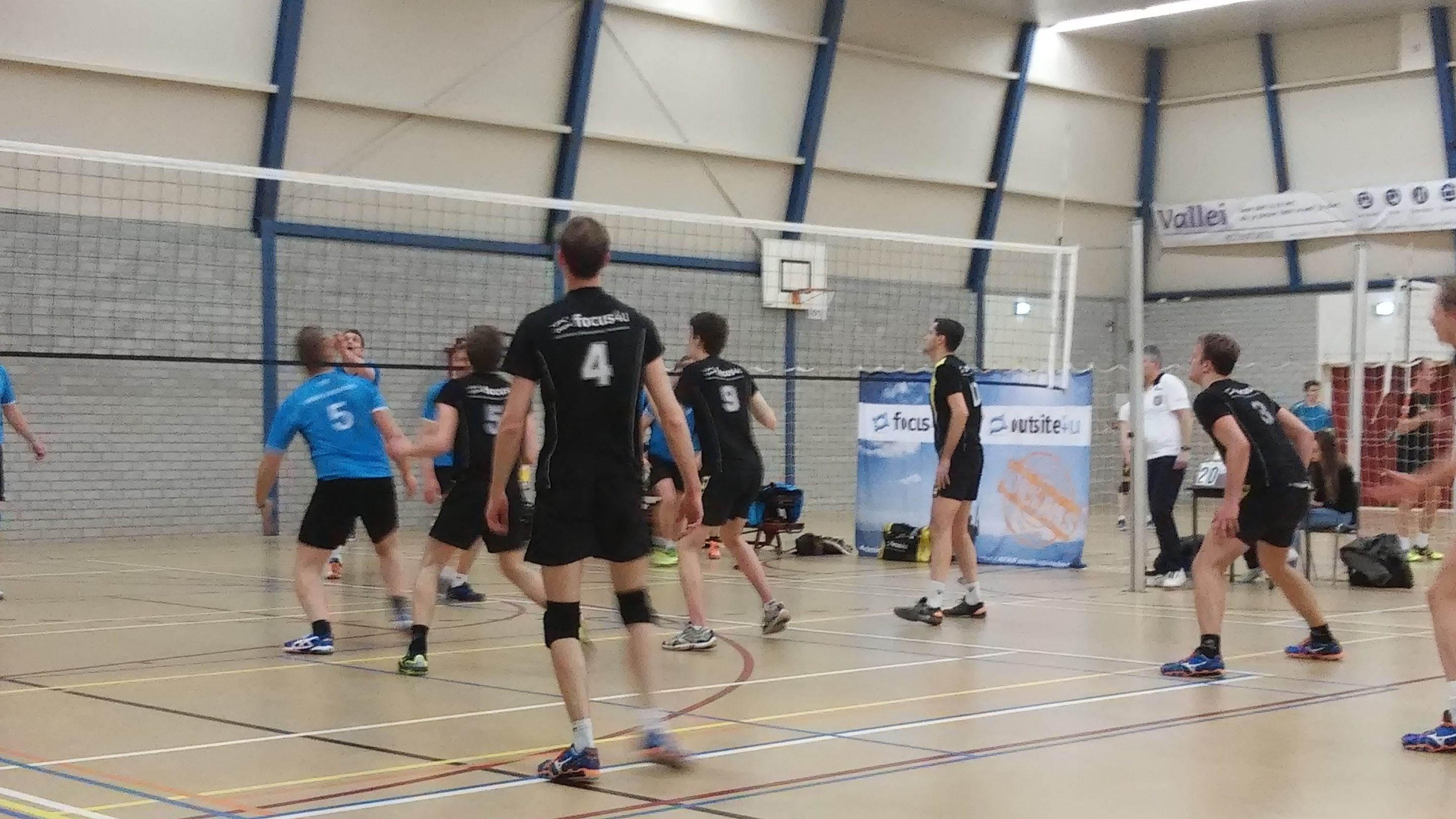 Focus4u/Heren 1 dendert door naar halve bekerfinale