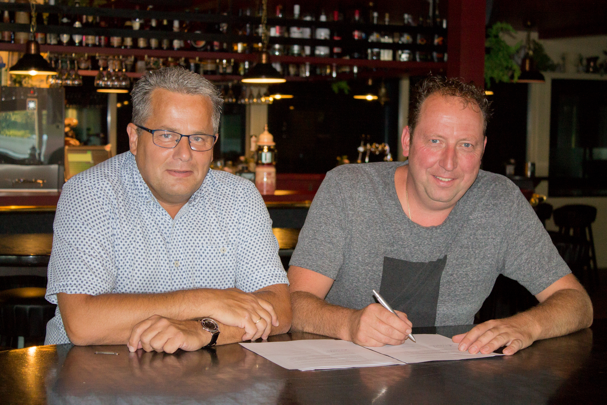 Hoveniersbedrijf Bloemin nieuwe sponsor voor Volleybalvereniging Woudenberg