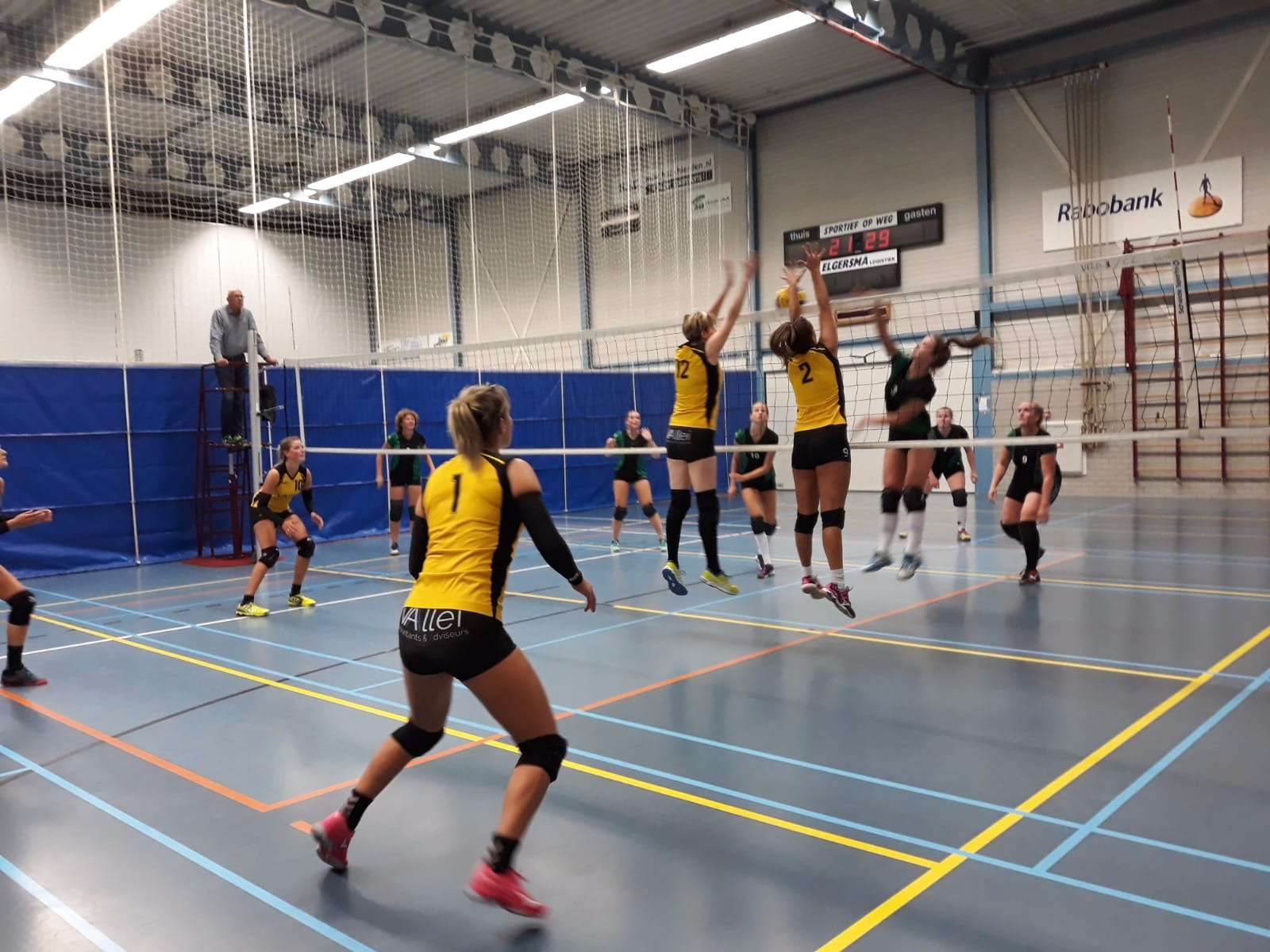 Stroeve seizoenstart Vallei Accountants/Dames 1