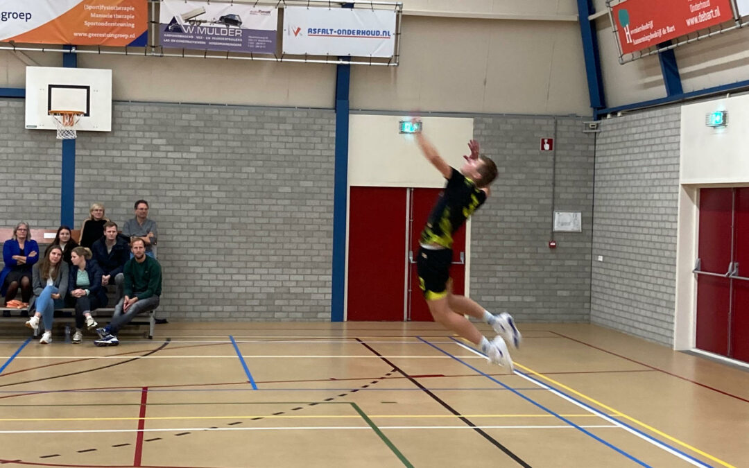 Heren 1 verslaat koploper Renswouw