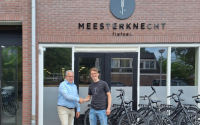 Meesterknecht Fietsen en Volleybalvereniging Woudenberg verlengen sponsorcontract